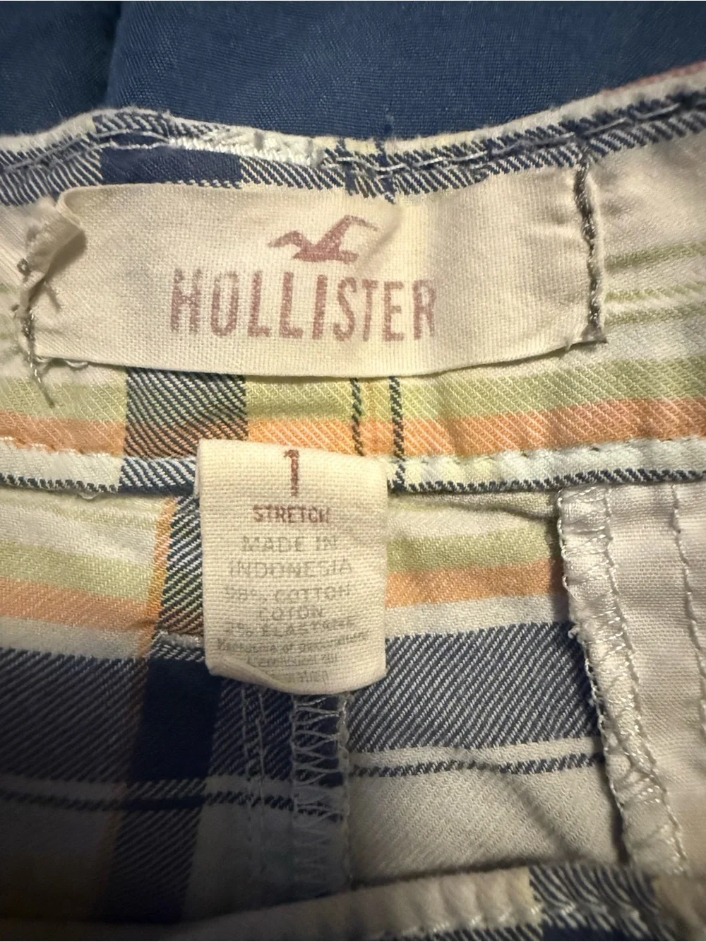 Hollister Plaid Shorts in Cream, Navy & Orange